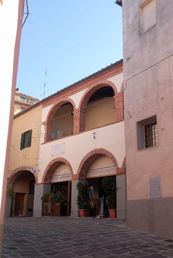 Le Logge Casa Vacanze Montepescali Εξωτερικό φωτογραφία