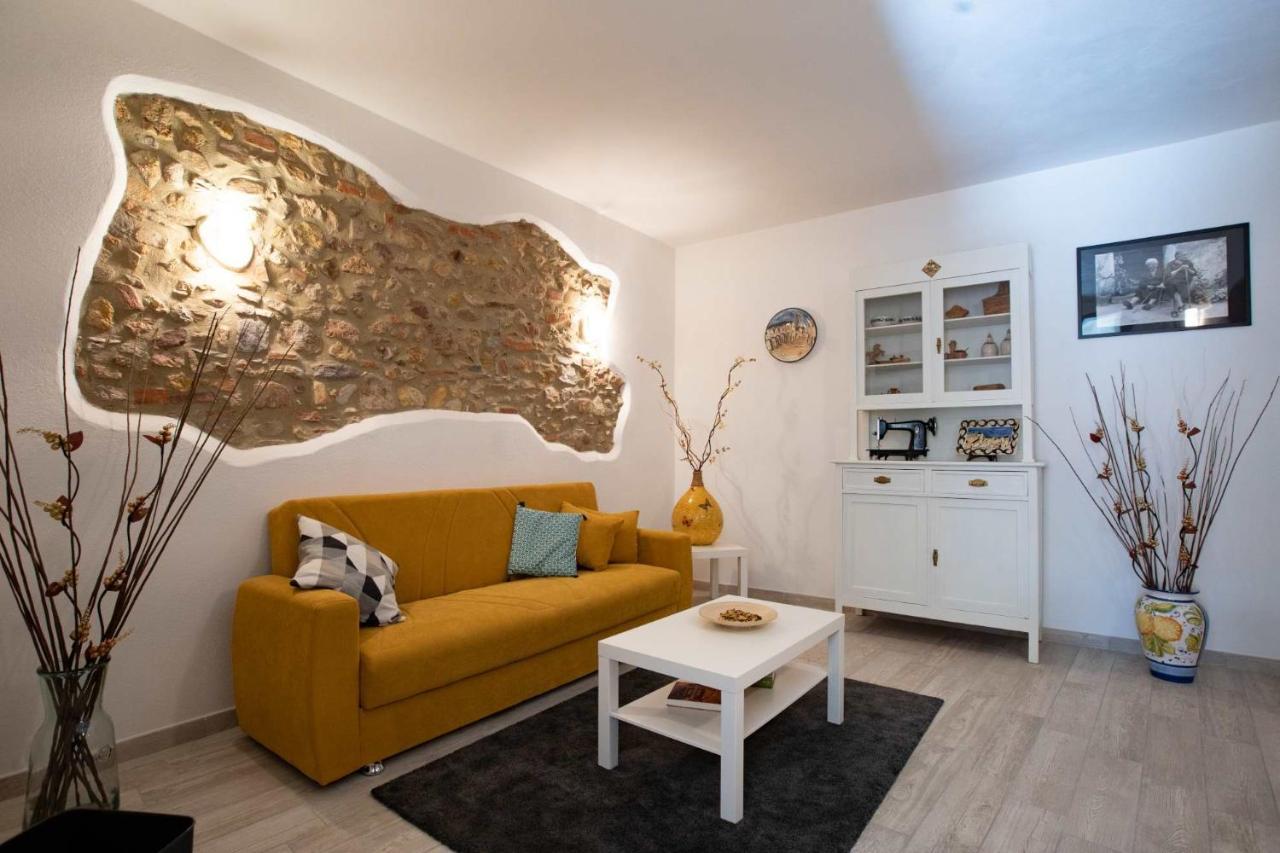 Le Logge Casa Vacanze Montepescali Εξωτερικό φωτογραφία